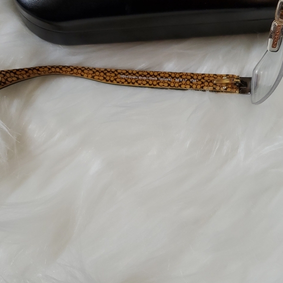 COACH GLASSES WITH CASE - Picture 7 of 16